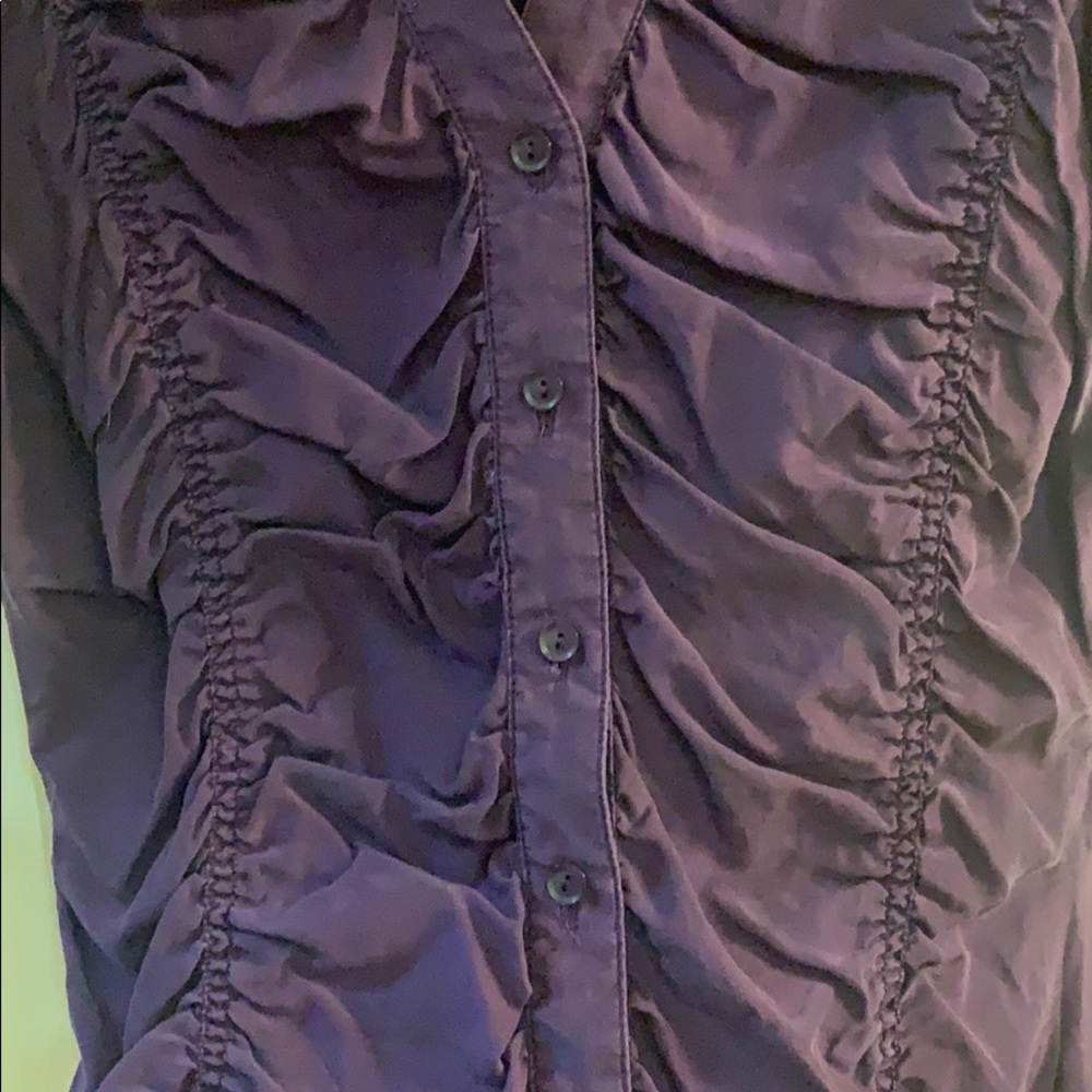 Guess Button Up Size M - image 3